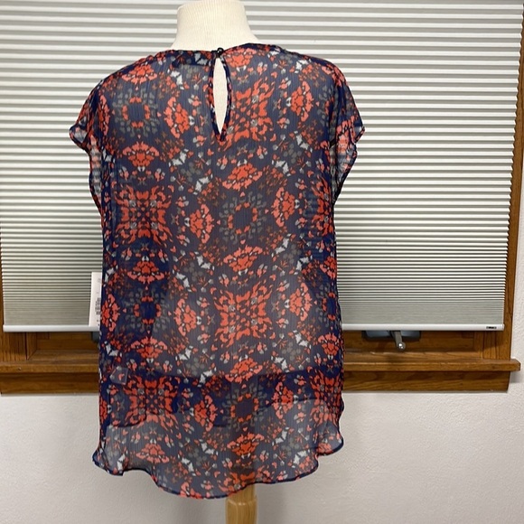 a.n.a. A New Approach NWT Blue Red Floral Sheer Blouse Size XL - Picture 4 of 11